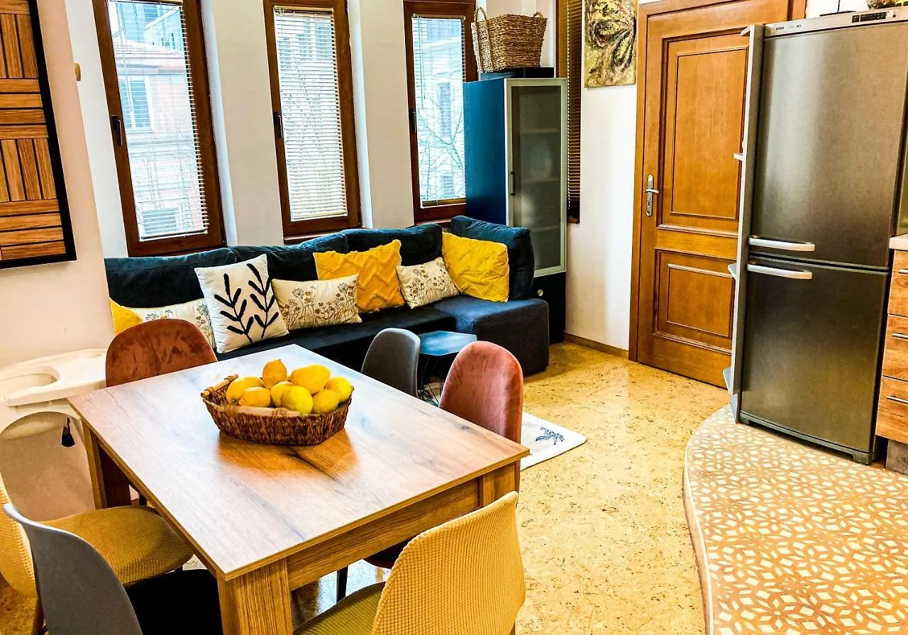 Two Bedroom Apartment -Welcome To Burgas- Top Location, Central Station, Main Walking Street, Sea Garden, Near The Beach Burgas