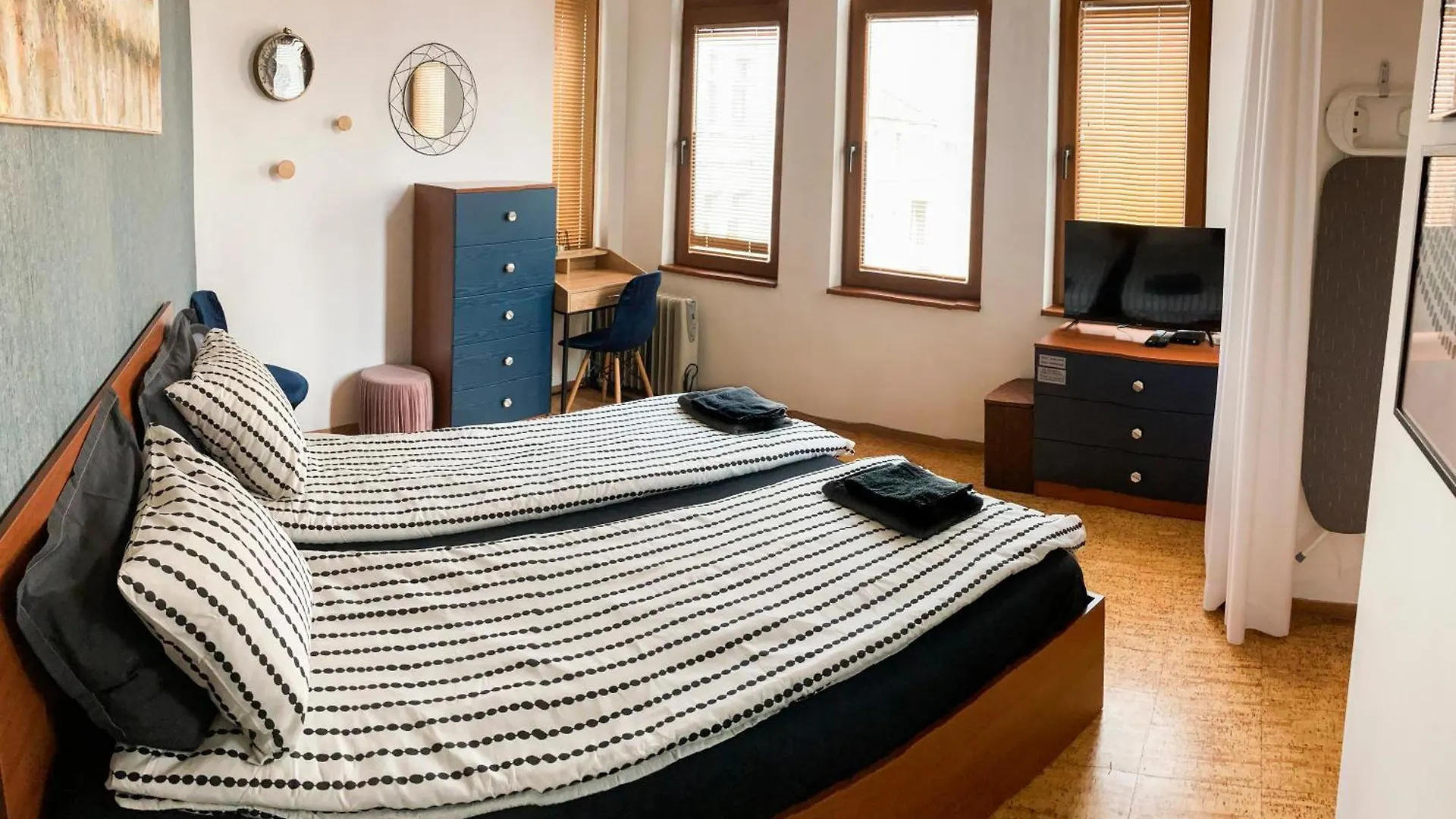 Two Bedroom Apartment -Welcome To Burgas- Top Location, Central Station, Main Walking Street, Sea Garden, Near The Beach 0*, Burgas Bułgaria